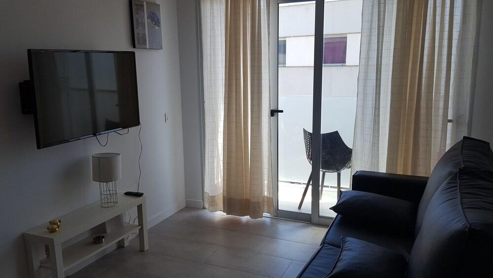 קורלחו Cozy & Confortable Junior Suite By Bristo Sunset # Good Wifi, Terrace And Pool מראה חיצוני תמונה